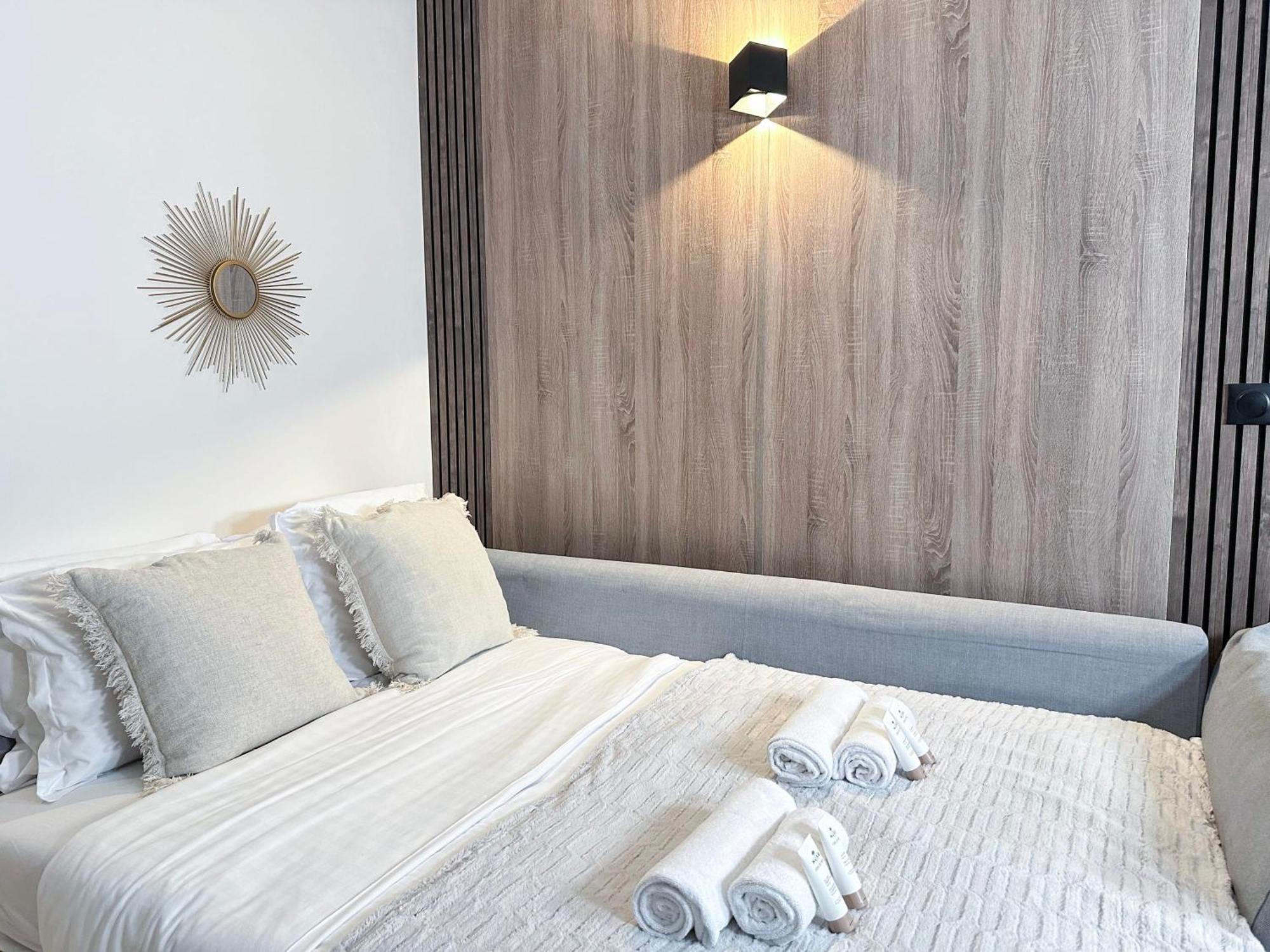 Champs - Elysees Finest Flat Apartment *