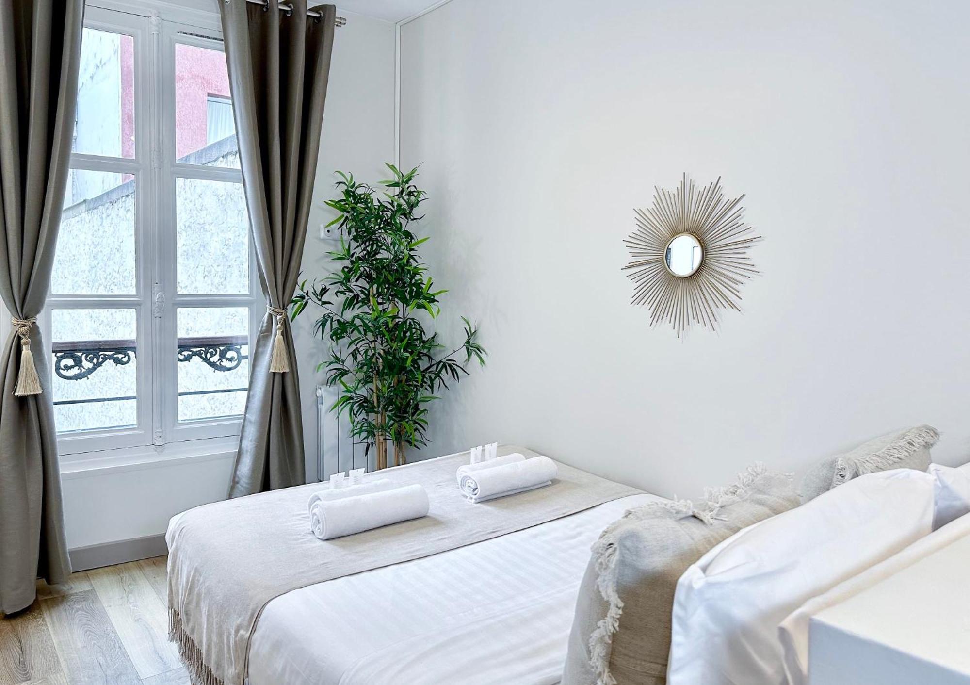 Champs - Elysees Finest Flat * Paris